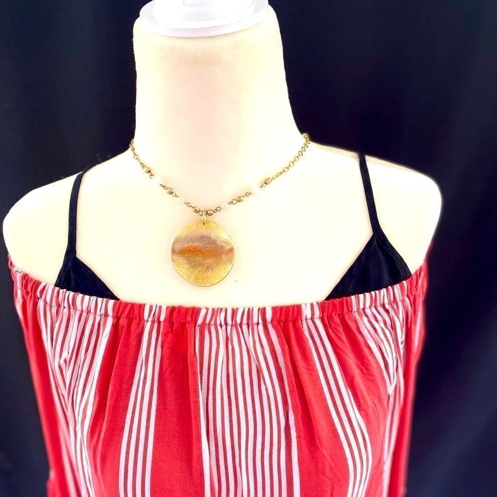 Off Shoulder Blouse - Picture 5 of 7